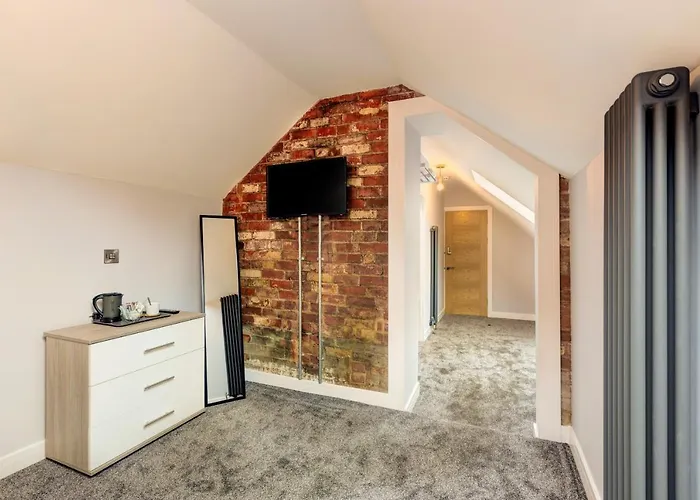 Bondgate Hotel East Midlands Airport